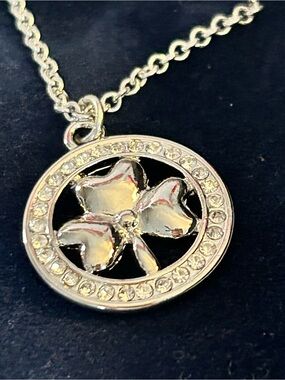 Carrick Silverware Silver plated Irish Crystal Clover Pendant Necklace